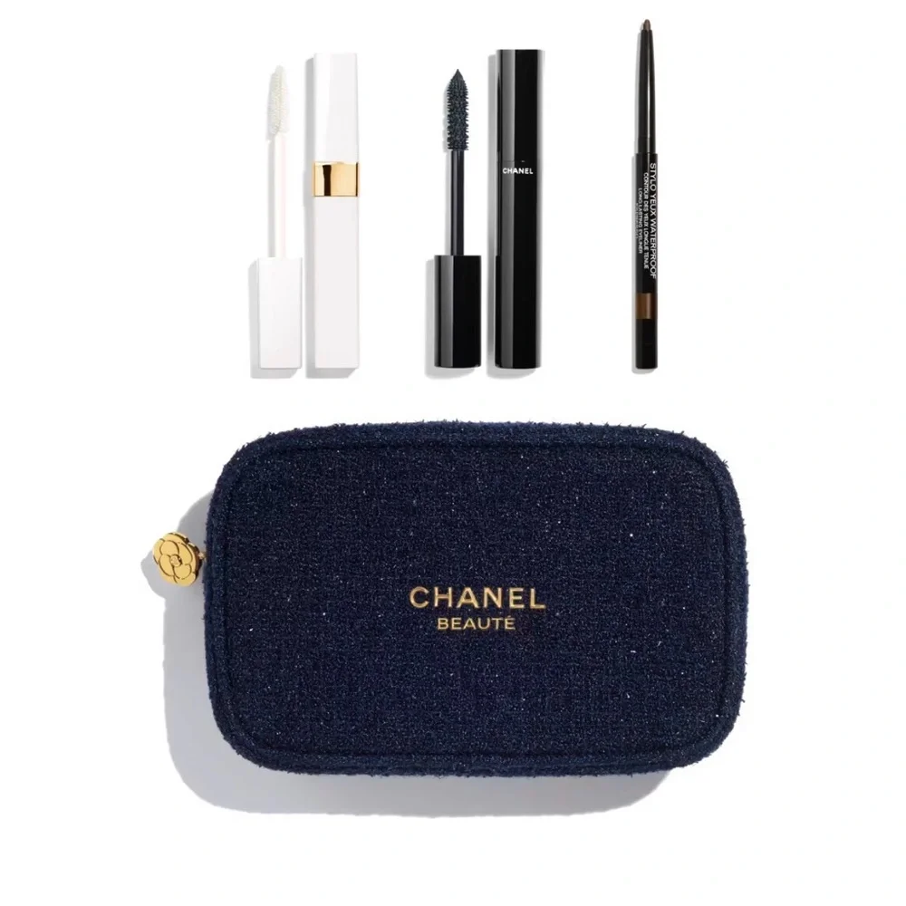 Chanel Holiday 2025 Eyes To Impress Set with Makeup Bag - Picture 1 of 12